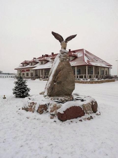 Zajazd Sokol Hotel Nienadowka Bagian luar foto
